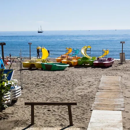 Διαμέρισμα Benal Ii, Estudio Con Parque Acuatico Y Vistas Al Mar.